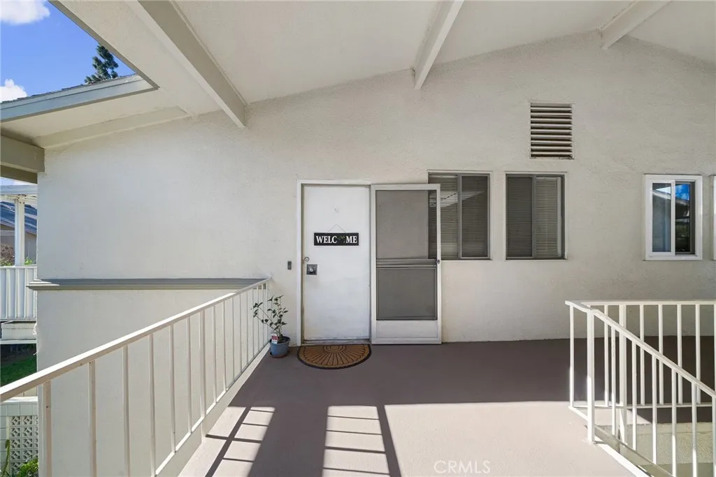 225 Avenida Majorca N, Laguna Woods, California 92637 home-pic-2