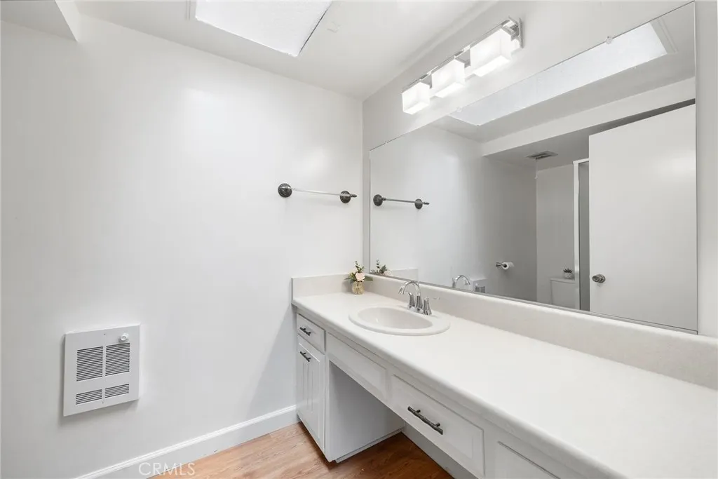 225 Avenida Majorca N, Laguna Woods, California 92637 home-pic-17