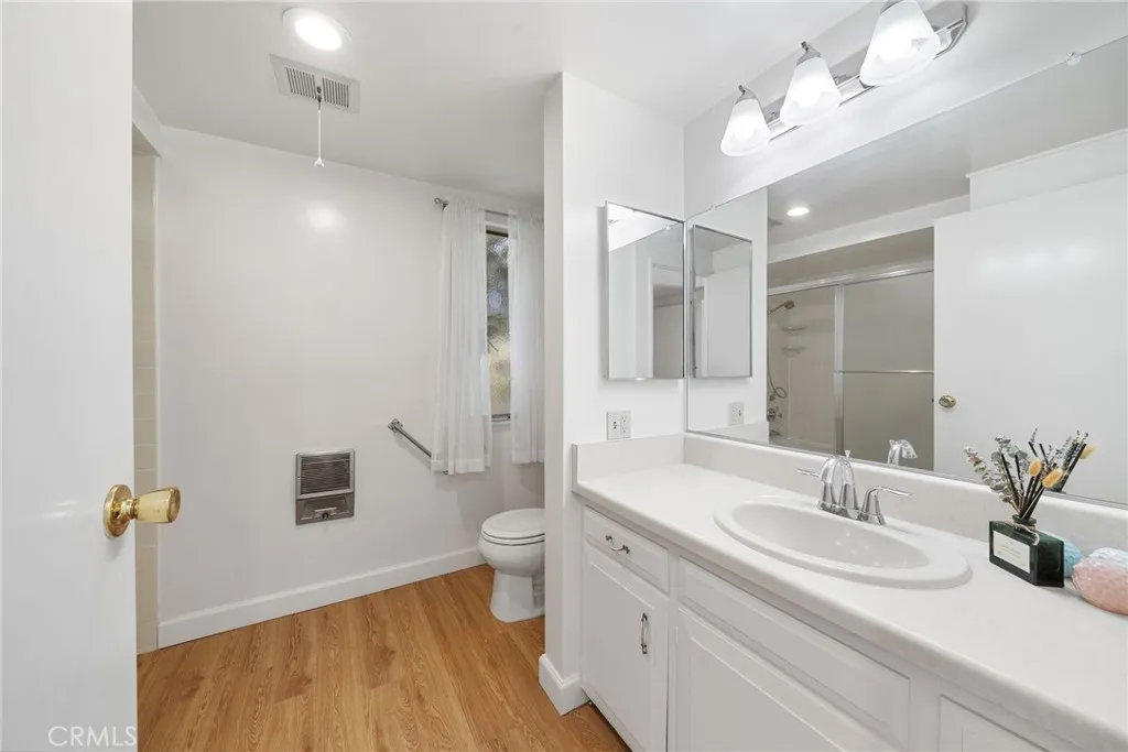 225 Avenida Majorca N, Laguna Woods, California 92637 home-pic-25