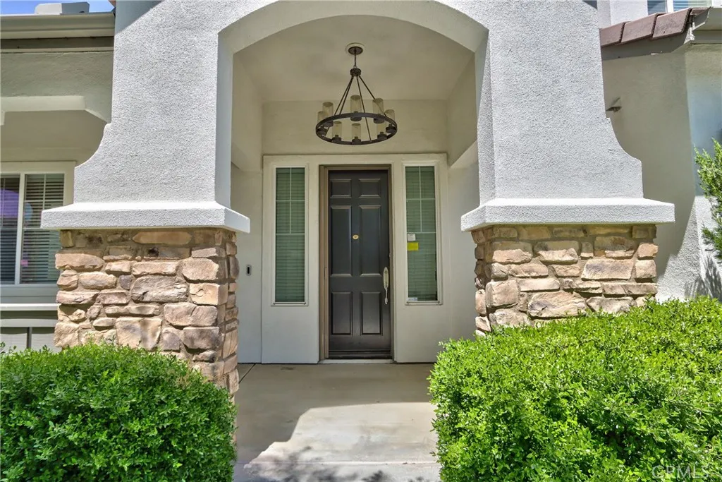 45118 Riverstone Court, Temecula, California 92592 home-pic-1