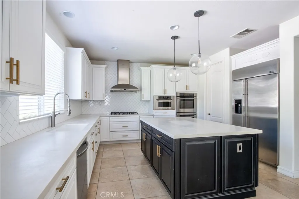45118 Riverstone Court, Temecula, California 92592 home-pic-12