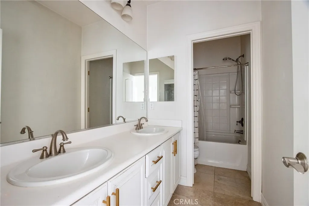 45118 Riverstone Court, Temecula, California 92592 home-pic-24