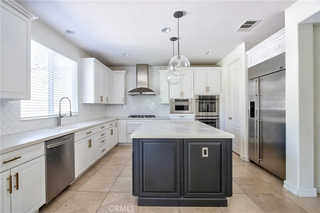45118 Riverstone Court, Temecula, California 92592 home-pic-11