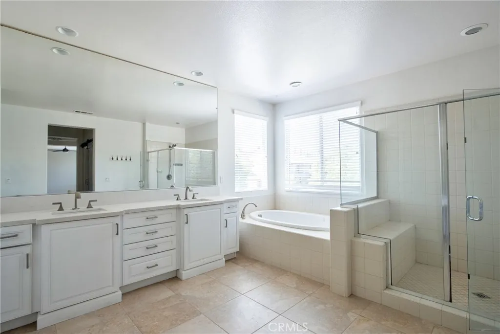 45118 Riverstone Court, Temecula, California 92592 home-pic-37
