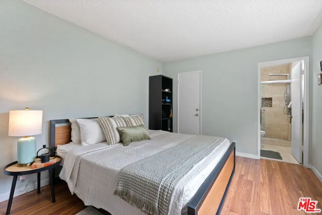 1831 Prosser Avenue 205, Los Angeles, California 90025 home-pic-13