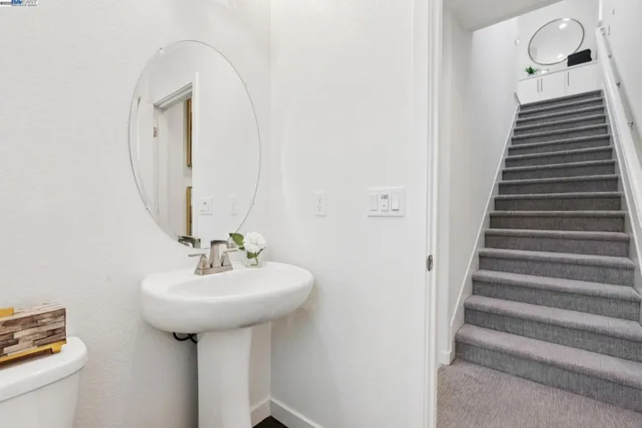 121 Ashton Way, Pleasant Hill, California 94523