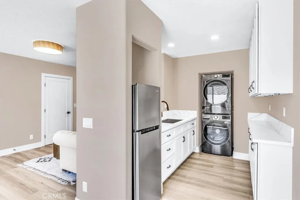 22461 Silver, Lake Forest, California 92630 home-pic-35