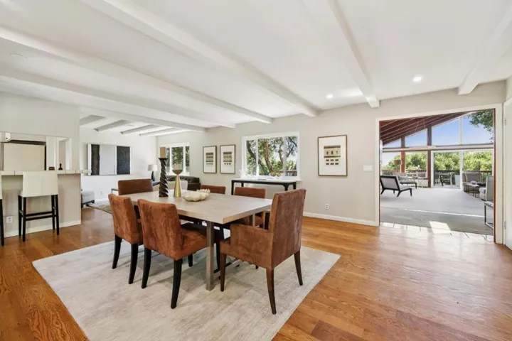 10605 Berkshire Drive, Los Altos Hills, California 94024