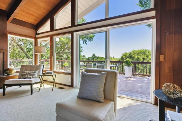 10605 Berkshire Drive, Los Altos Hills, California 94024