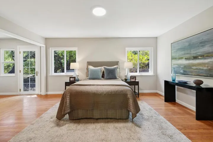 10605 Berkshire Drive, Los Altos Hills, California 94024
