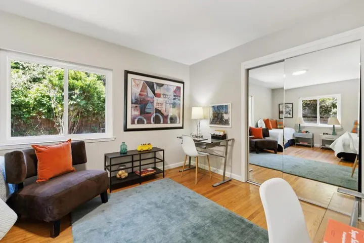 10605 Berkshire Drive, Los Altos Hills, California 94024