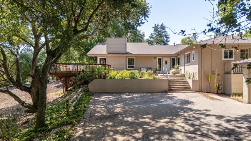 10605 Berkshire Drive, Los Altos Hills, California 94024