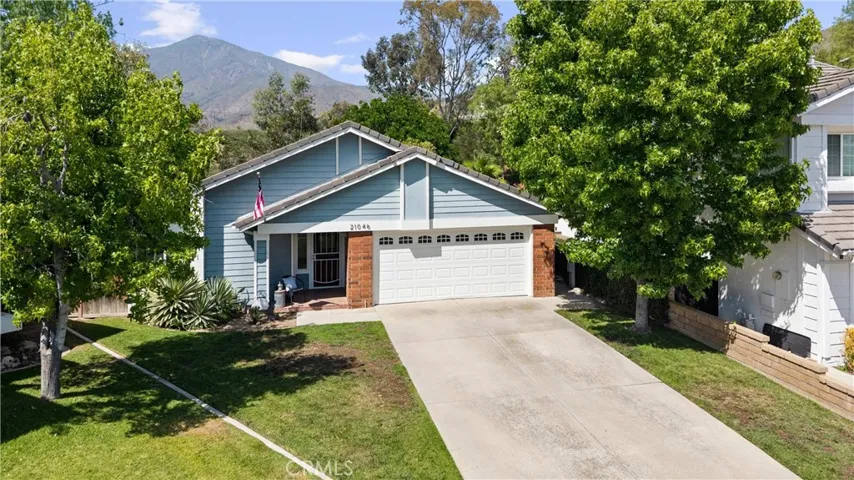 Welcome to 21046 Winchester Dr. in Robinson Ranch!