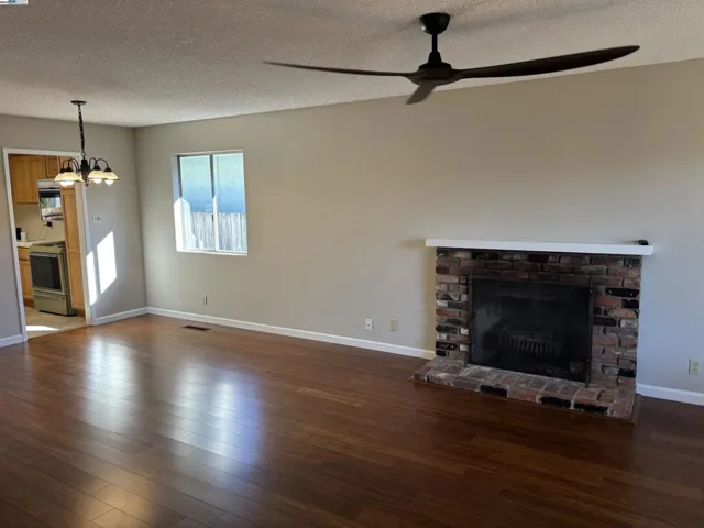 224 Orangewood Dr, Healdsburg, California 95448