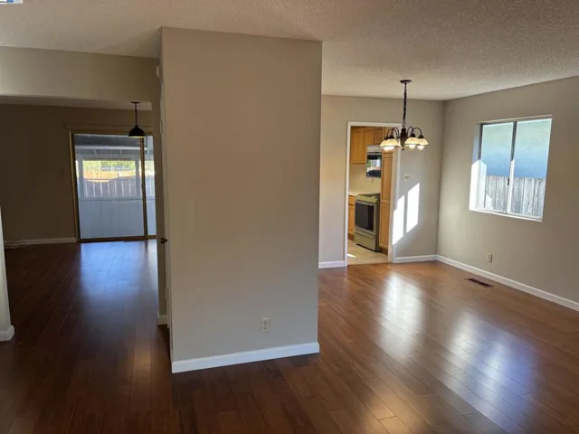 224 Orangewood Dr, Healdsburg, California 95448