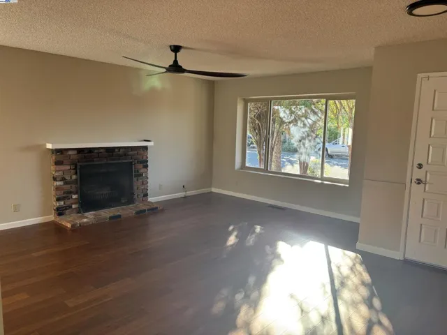 224 Orangewood Dr, Healdsburg, California 95448