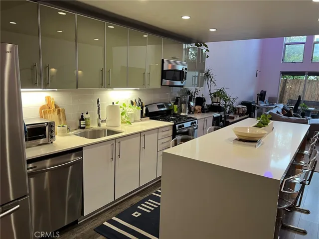 4215 Glencoe Avenue 129, Marina Del Rey, California 90292