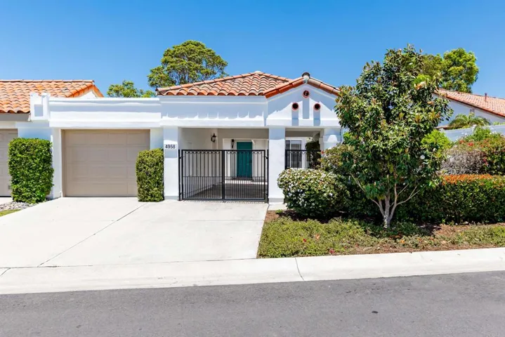 4958 Alicante Way, Oceanside, California 92056