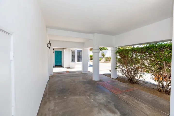 4958 Alicante Way, Oceanside, California 92056