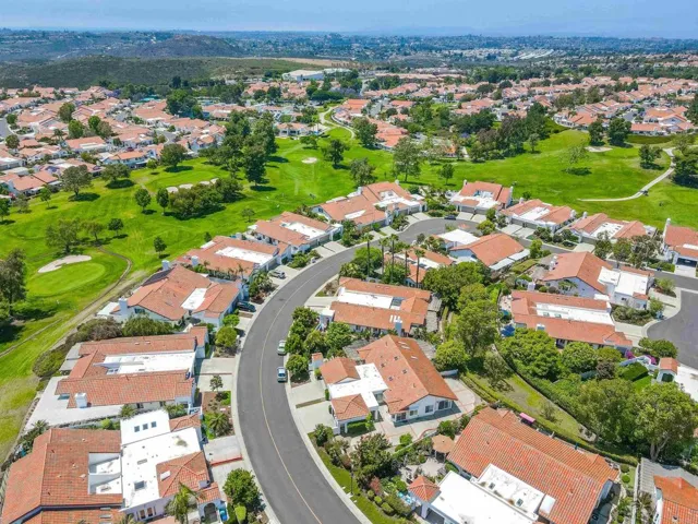 4958 Alicante Way, Oceanside, California 92056