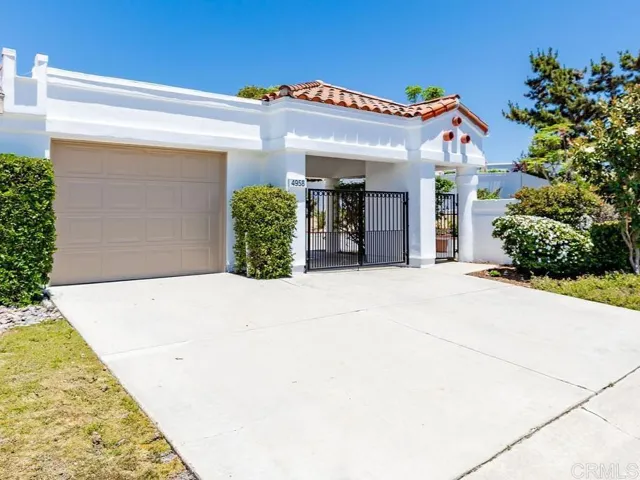 4958 Alicante Way, Oceanside, California 92056