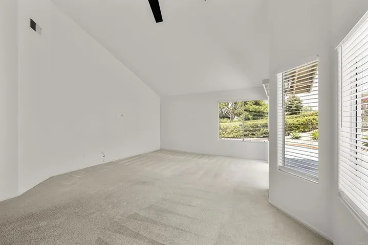 4958 Alicante Way, Oceanside, California 92056