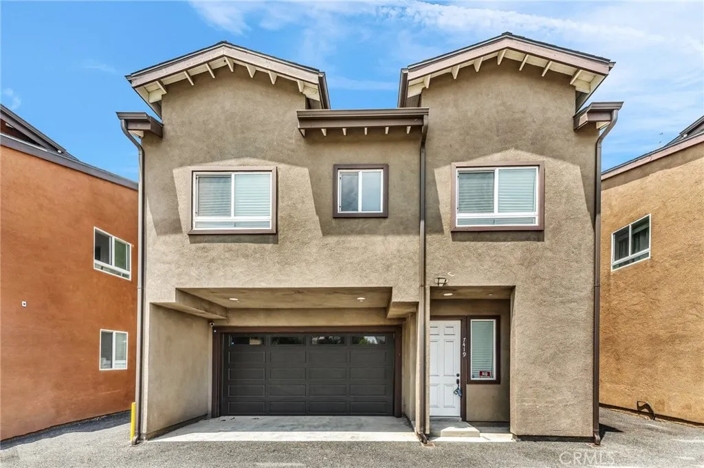 7419 N Mia Lane, Van Nuys, California 91405 home-pic-0