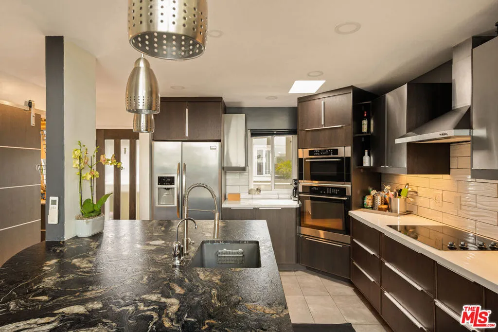 6400 Pacific Avenue 309, Playa Del Rey, California 90293 home-pic-4