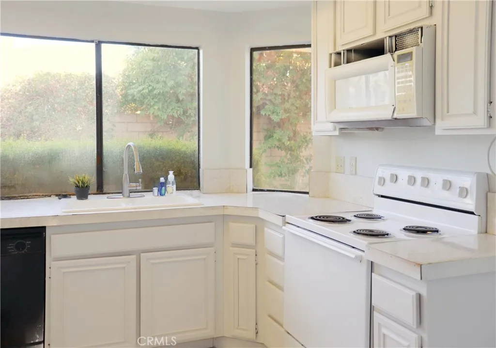 68893 Calle Monforte, Cathedral City, California 92234 home-pic-3