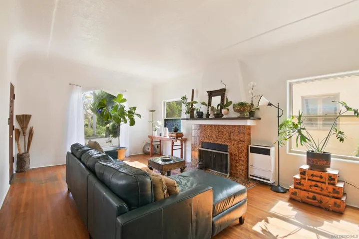 1032 Alberta Pl, San Diego, California 92103