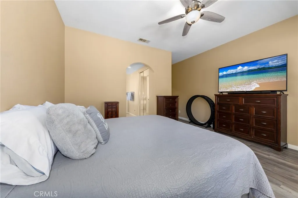 34177 Pinehurst Drive, Yucaipa, California 92399 home-pic-13