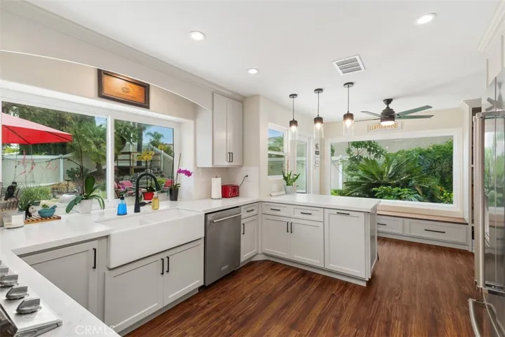 45620 Hopactong Street, Temecula, California 92592