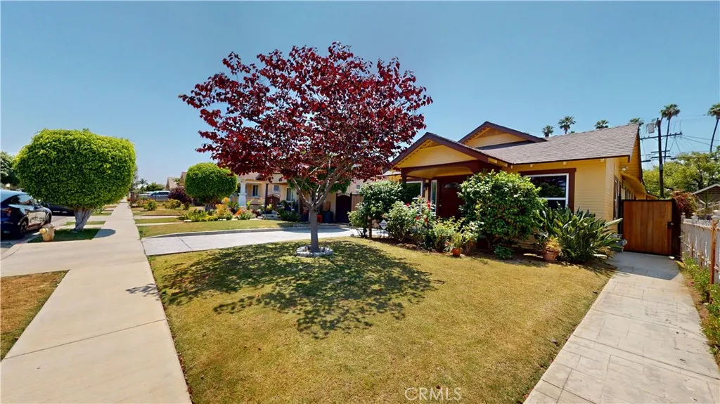 2372 W 29th Place, Los Angeles, California 90018 home-pic-0