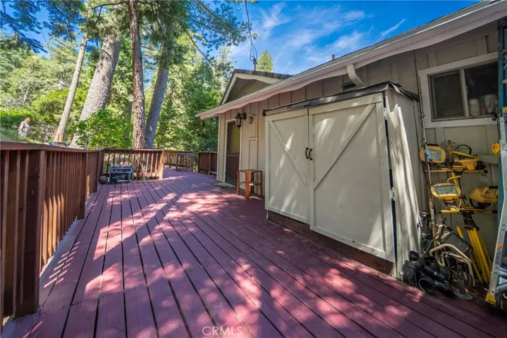 24495 Geneva Drive, Crestline, California 92325