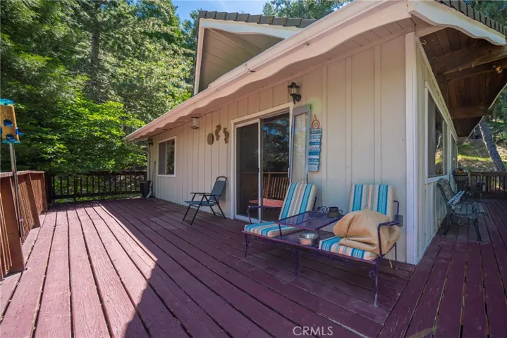 24495 Geneva Drive, Crestline, California 92325