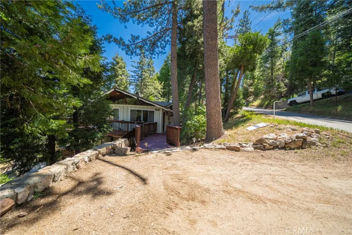 24495 Geneva Drive, Crestline, California 92325