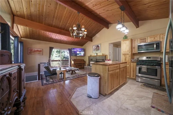 24495 Geneva Drive, Crestline, California 92325