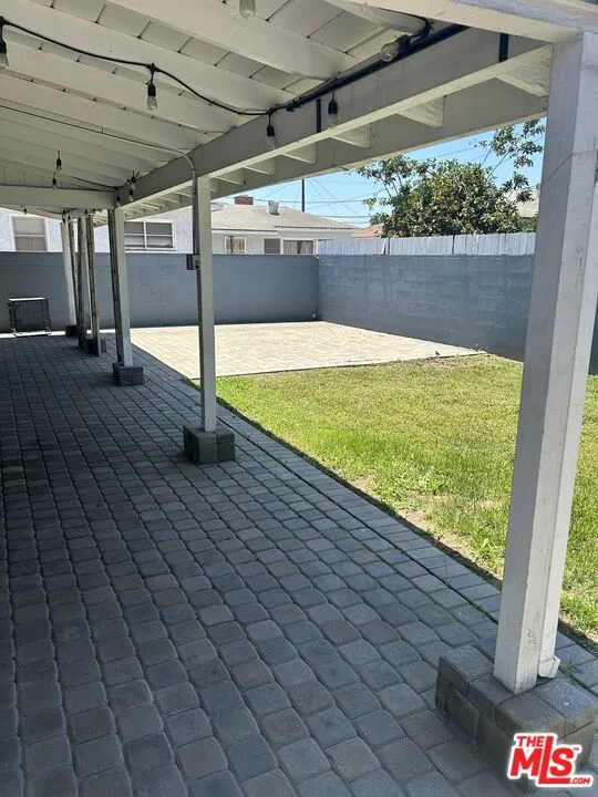 3340 E 67th Street, Long Beach, California 90805 home-pic-11