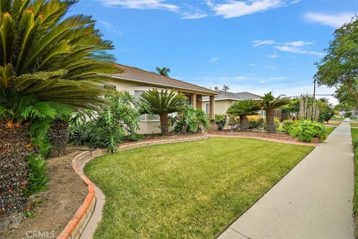 6014 Eckleson Street, Lakewood, California 90713