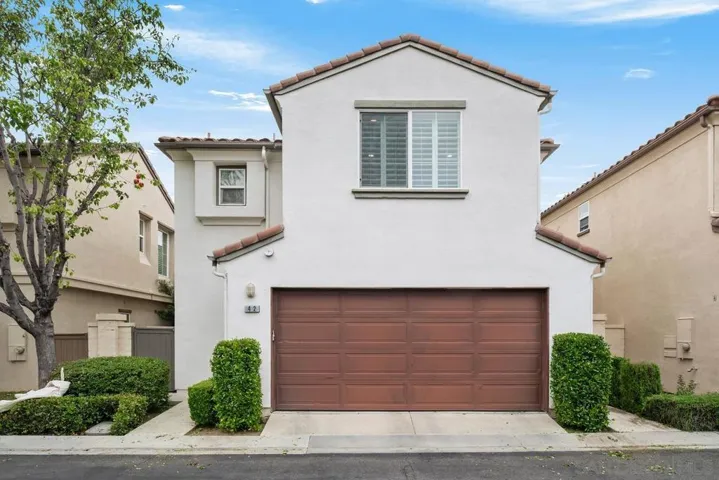 42 Paperwhite, Irvine, California 92603
