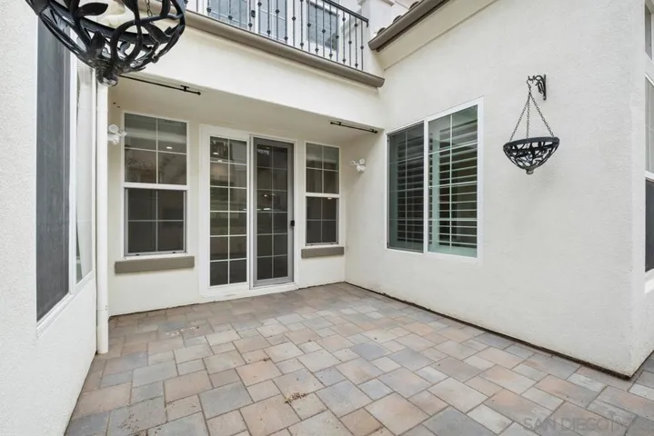 42 Paperwhite, Irvine, California 92603
