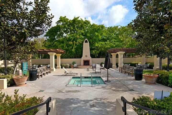 42 Paperwhite, Irvine, California 92603