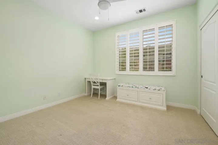 42 Paperwhite, Irvine, California 92603