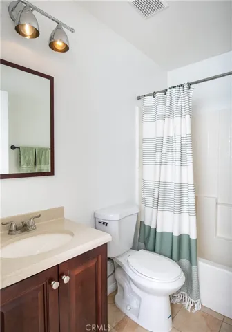 44303 Freer Way, Lancaster, California 93536
