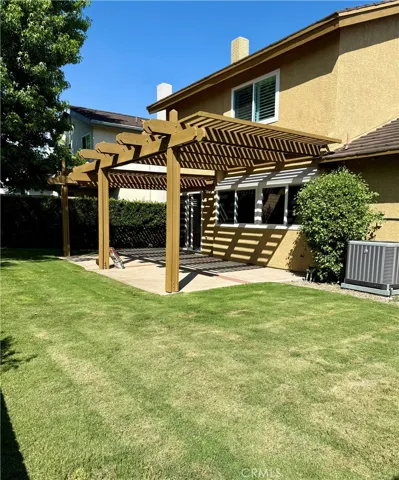 Large, fully enclosed backyard.