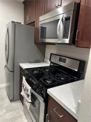 10960 Ashton Way 303, Los Angeles, California 90024