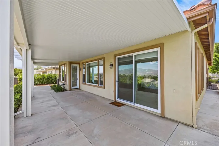 9116 Pinyon Point Court, Corona, California 92883