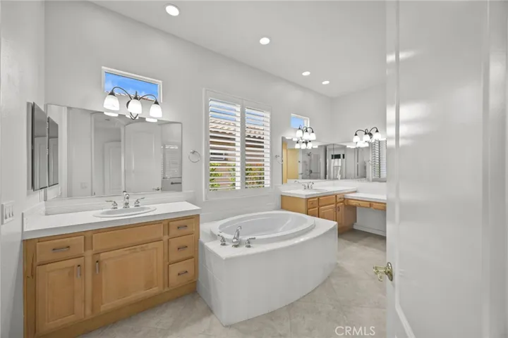 9116 Pinyon Point Court, Corona, California 92883