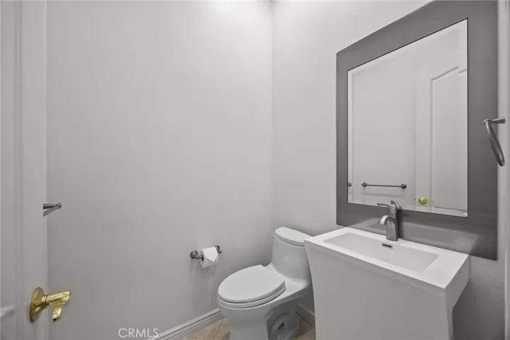 9116 Pinyon Point Court, Corona, California 92883