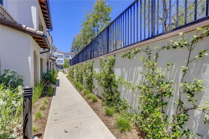 15218 Janine Drive 2, Whittier, California 90605